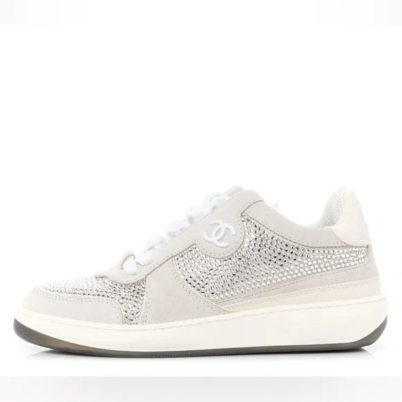 Chanel Suede Low Top Sneakers From the Cruise 2023 Collection by Virginie Viard - Picture 4 of 10